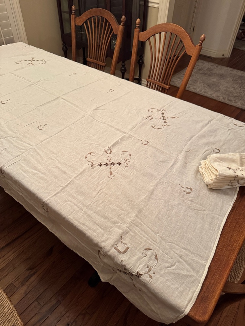 Cream Embroidered Linen Tablecloth with 8 Matching Napkins - Timeless Dining.